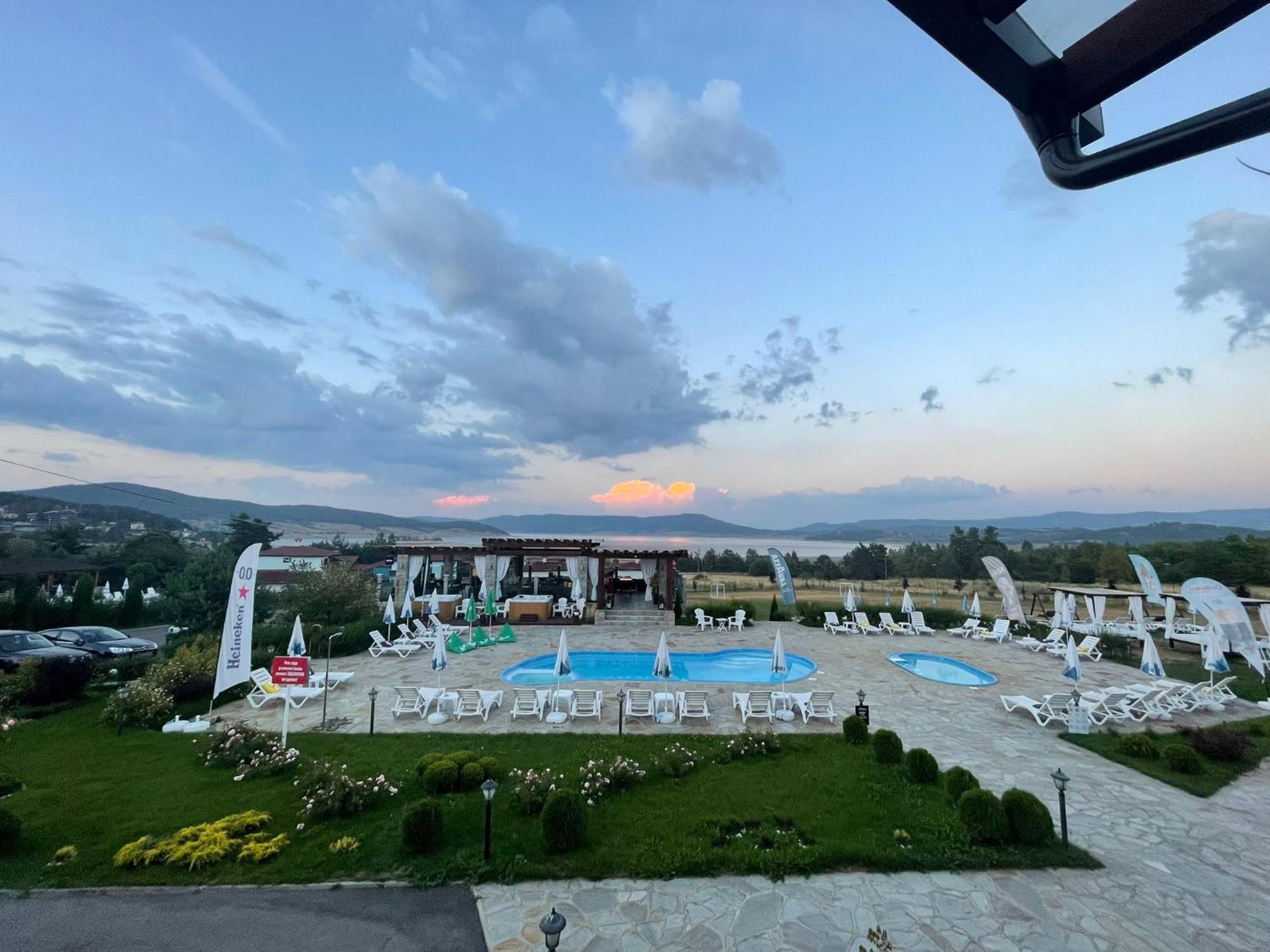 Family Hotel Eterno Tsigov Chark Zewnętrze zdjęcie