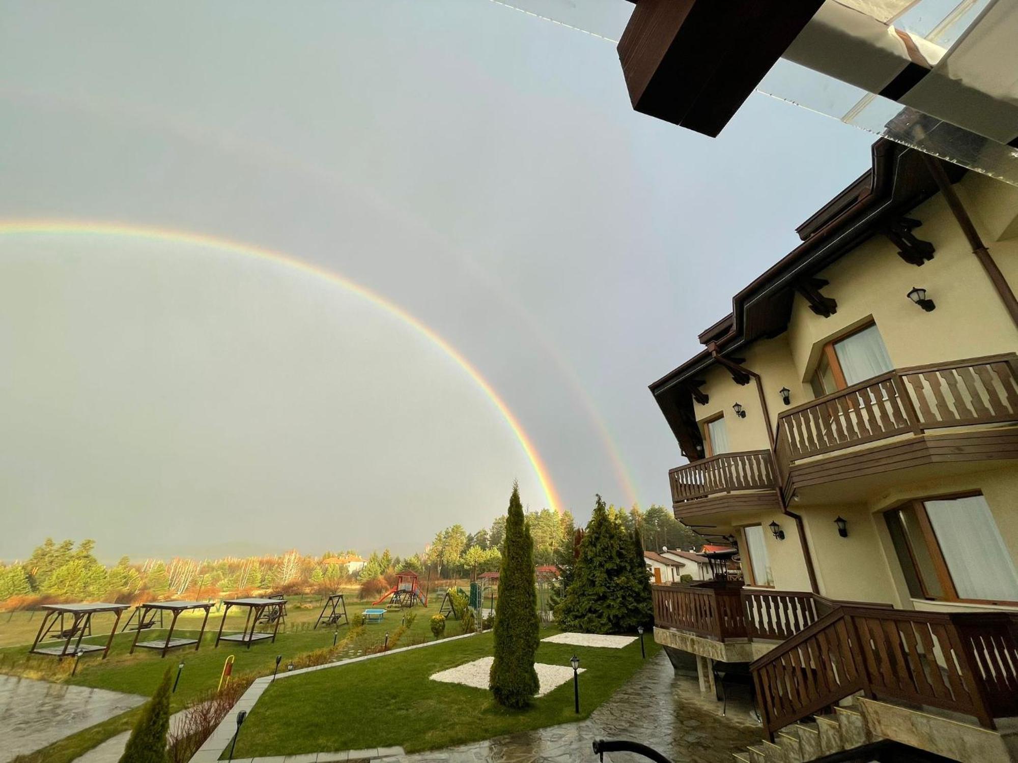 Family Hotel Eterno Tsigov Chark Zewnętrze zdjęcie