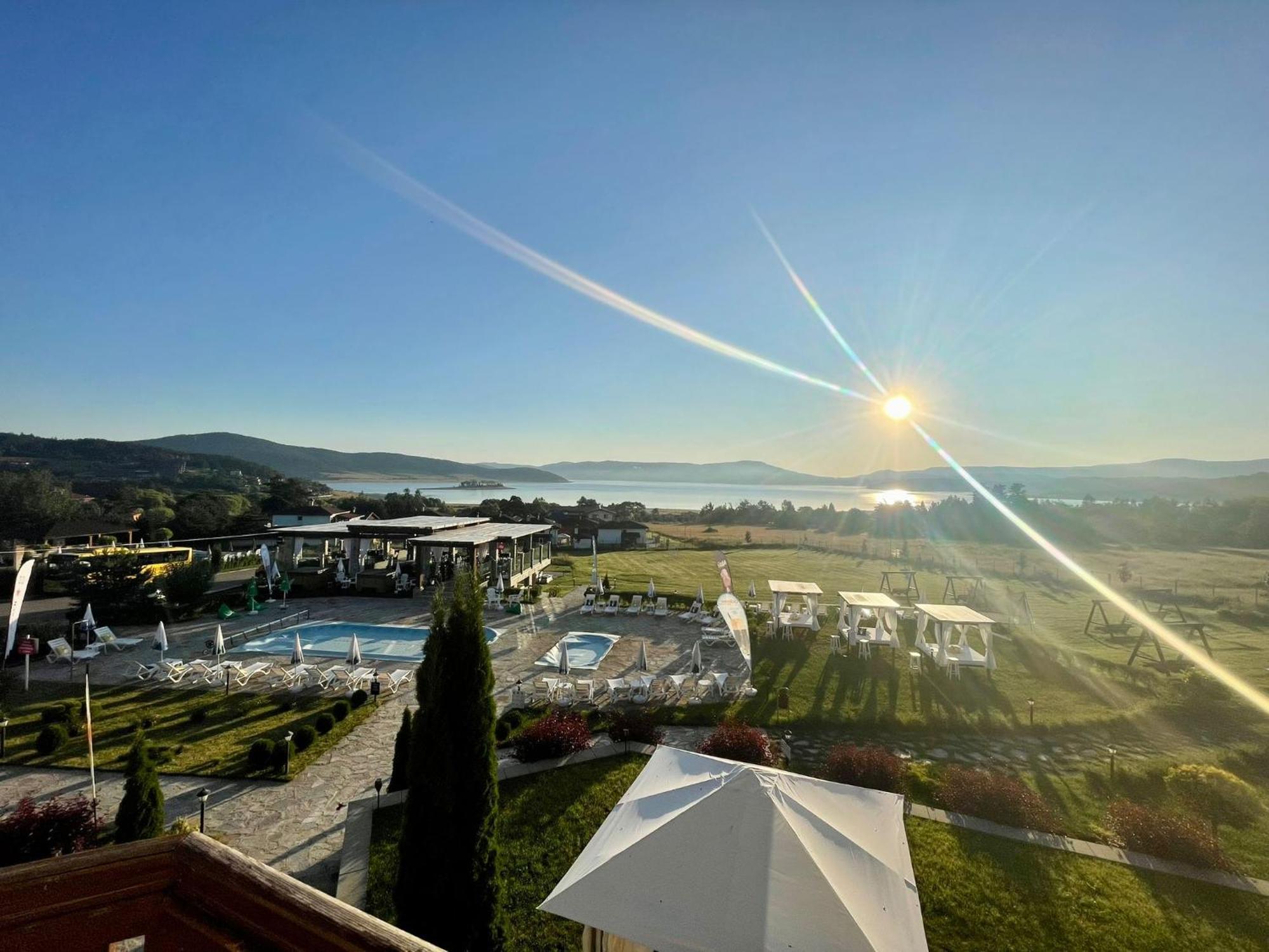 Family Hotel Eterno Tsigov Chark Zewnętrze zdjęcie