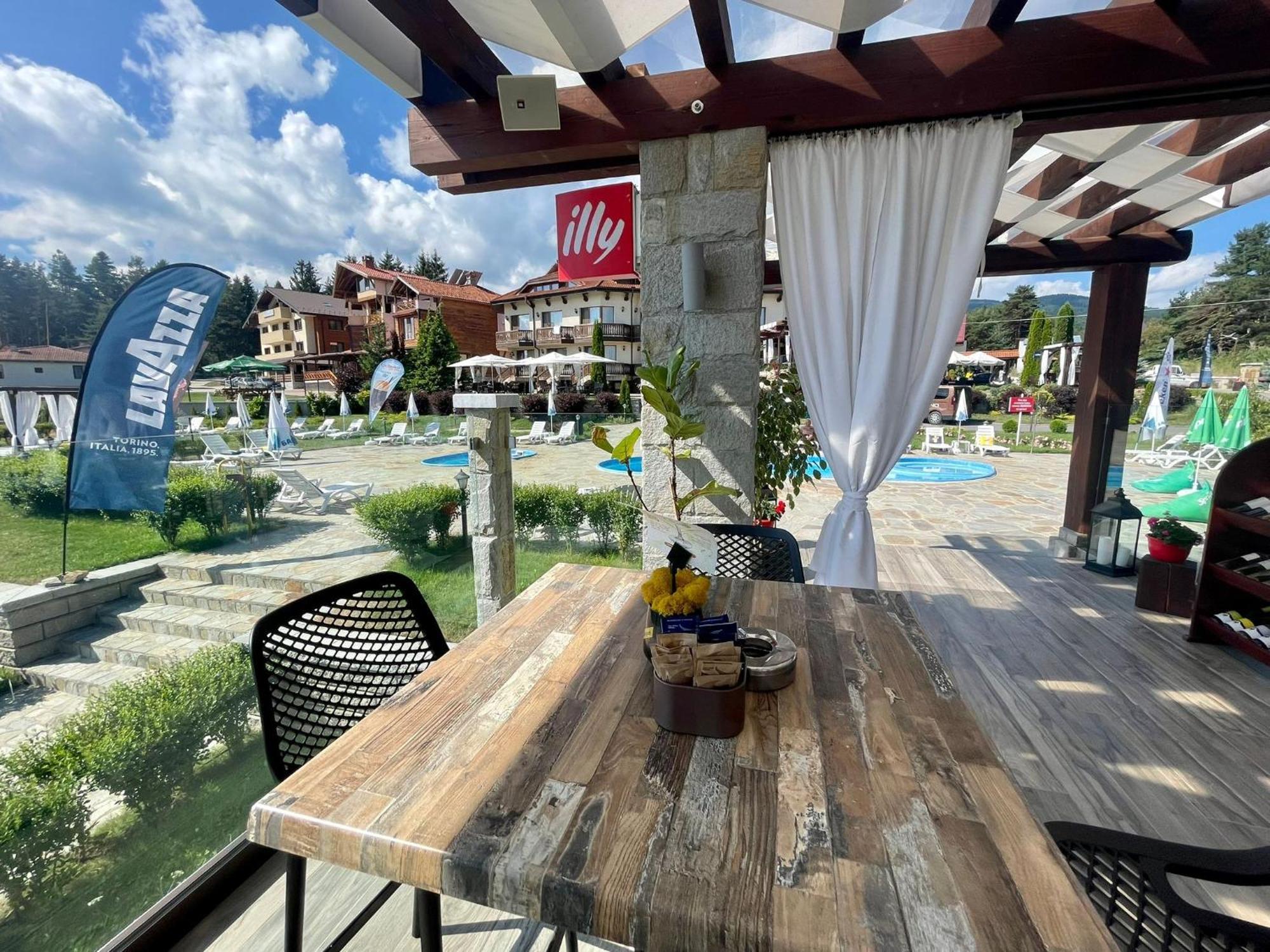 Family Hotel Eterno Tsigov Chark Zewnętrze zdjęcie
