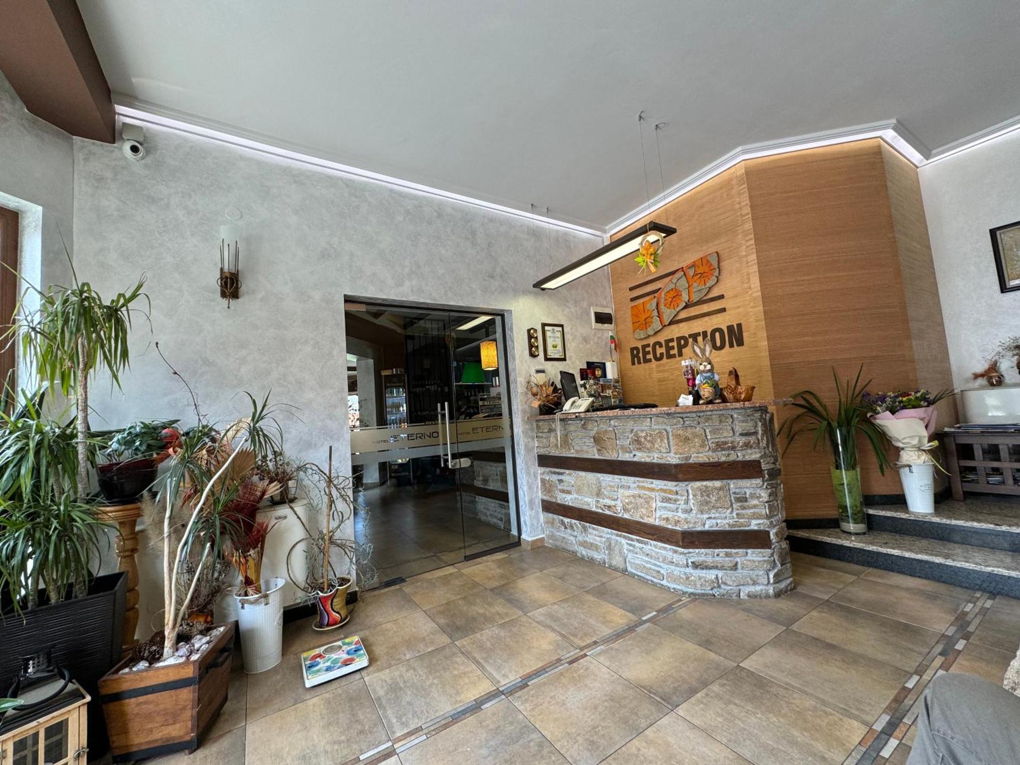 Family Hotel Eterno Tsigov Chark Zewnętrze zdjęcie